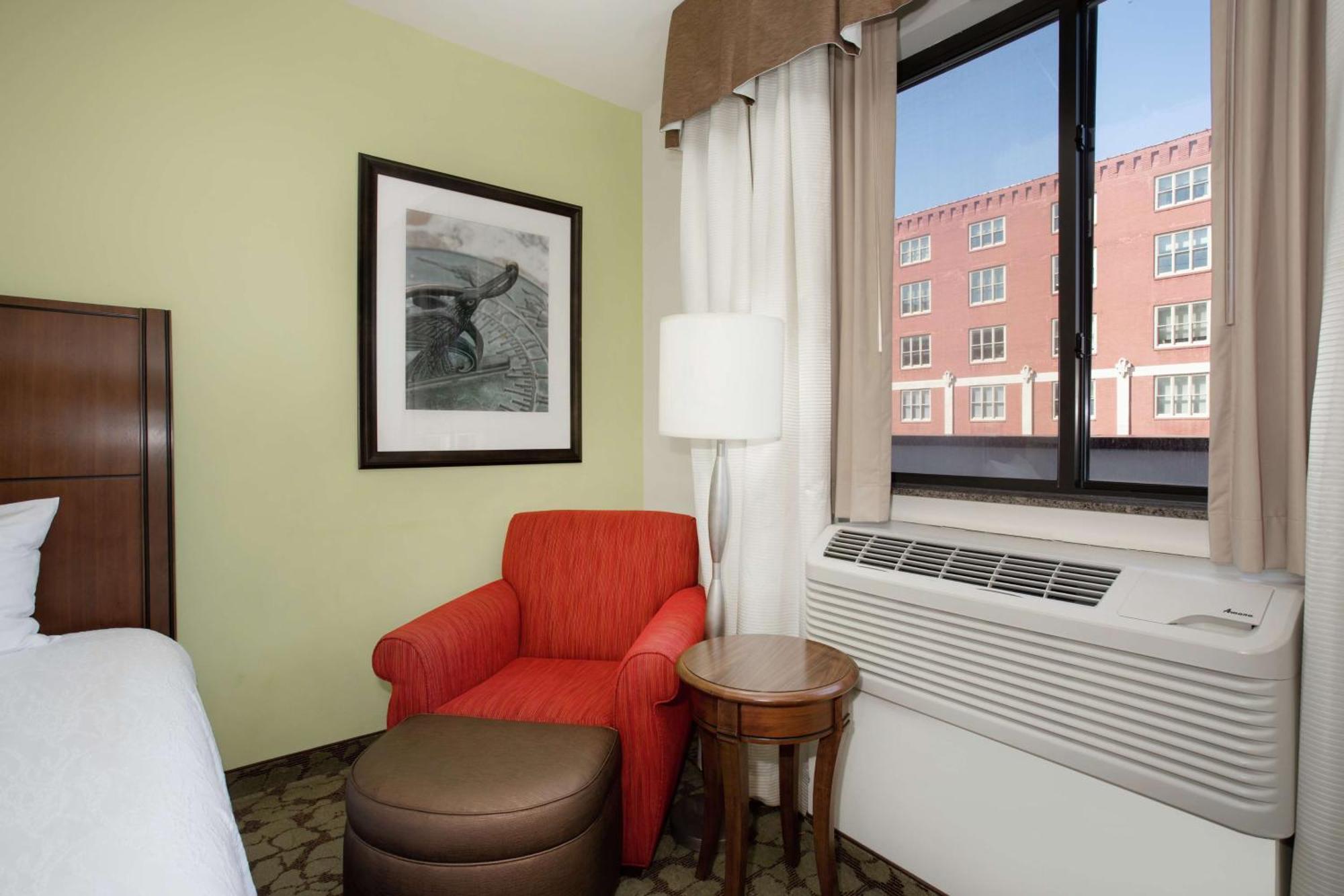 Hilton Garden Inn Lincoln Downtown/Haymarket Экстерьер фото