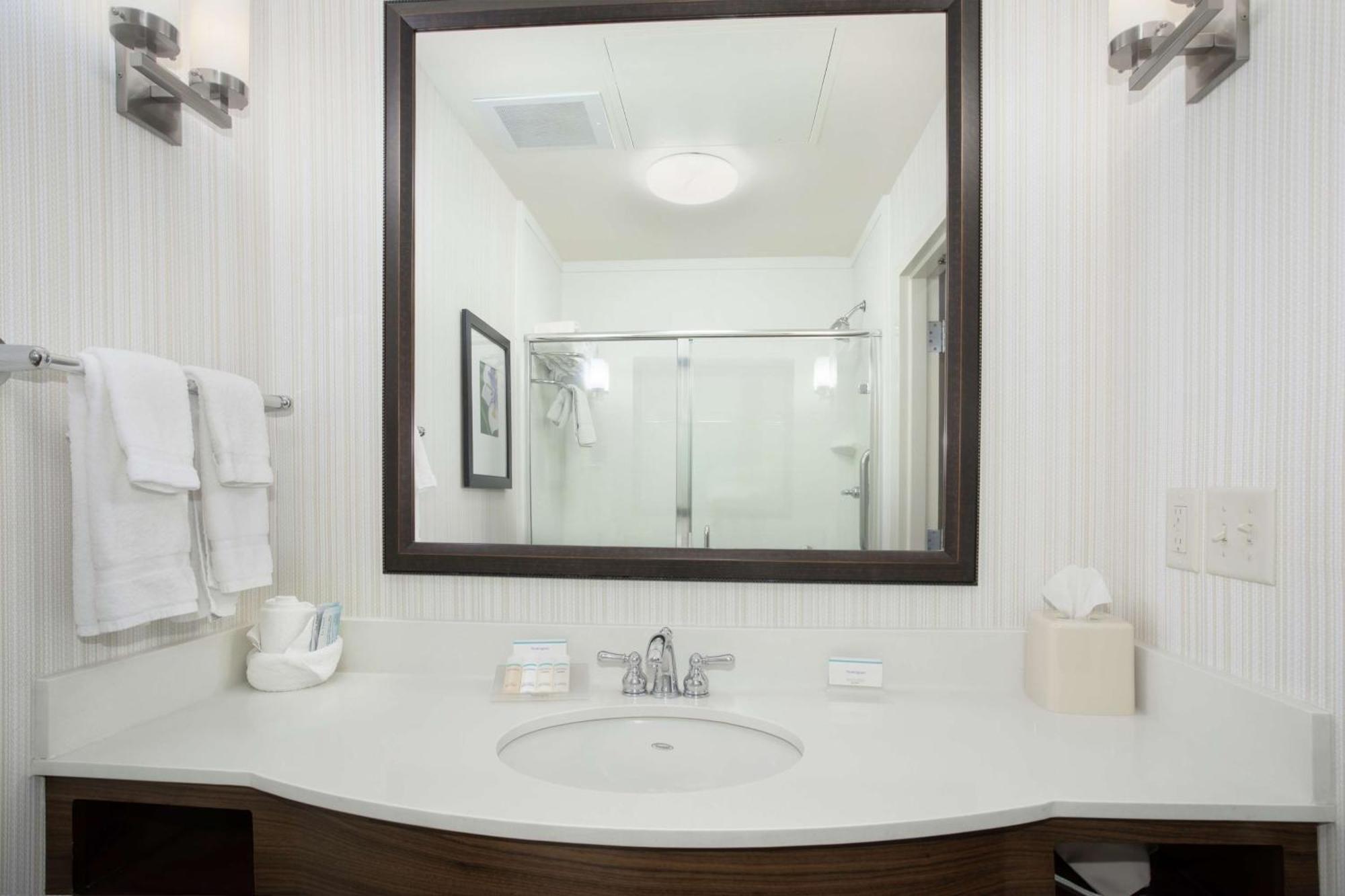 Hilton Garden Inn Lincoln Downtown/Haymarket Экстерьер фото