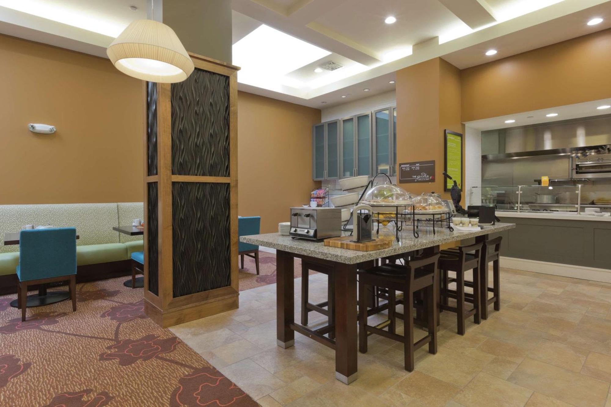 Hilton Garden Inn Lincoln Downtown/Haymarket Экстерьер фото