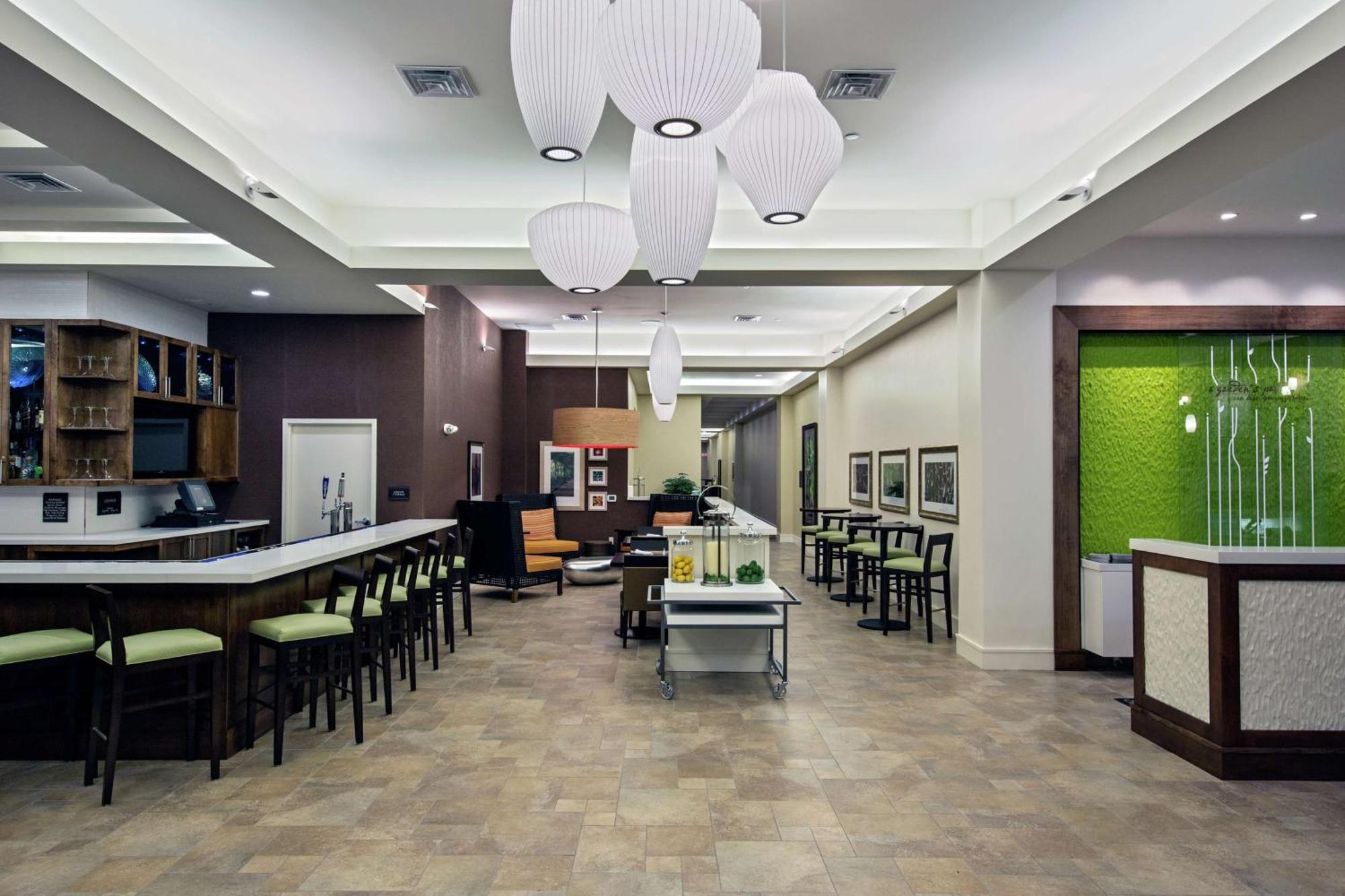 Hilton Garden Inn Lincoln Downtown/Haymarket Экстерьер фото